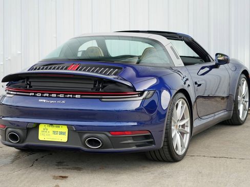 Used 2022 Porsche 911 Targa 4S w/ Premium Package image 51