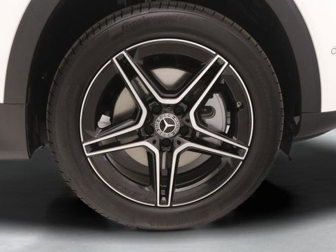 New 2026 Mercedes-Benz GLB 250 4MATIC image 12
