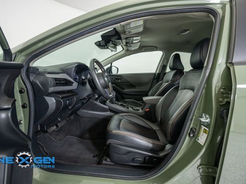 Used 2024 Subaru Crosstrek 2.5i Limited AWD/4WD image 11