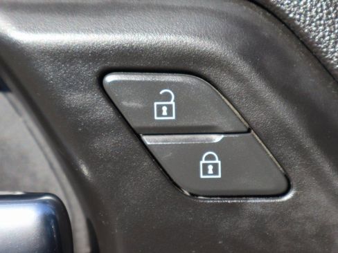 Used 2023 GMC Sierra 3500 Denali w/ Denali Black Diamond Edition image 19