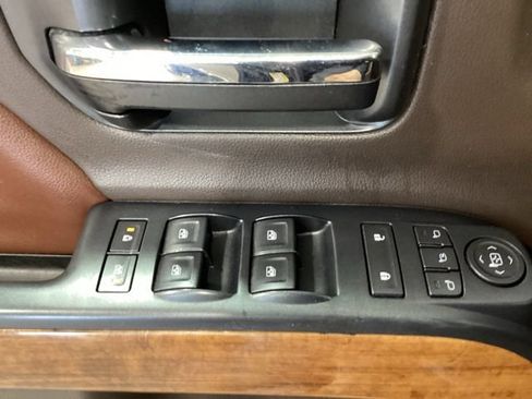 Used 2016 Chevrolet Silverado 1500 High Country AWD/4WD image 18