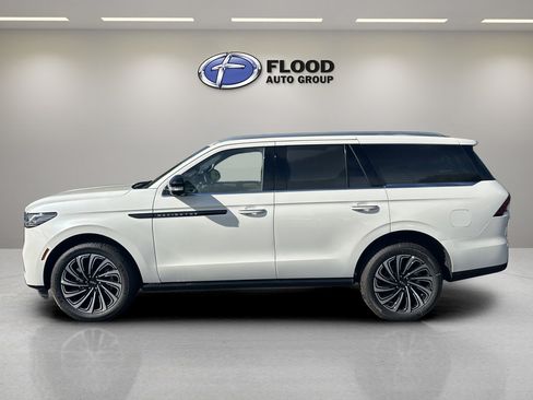 New 2026 Lincoln Navigator Black Label AWD/4WD image 5