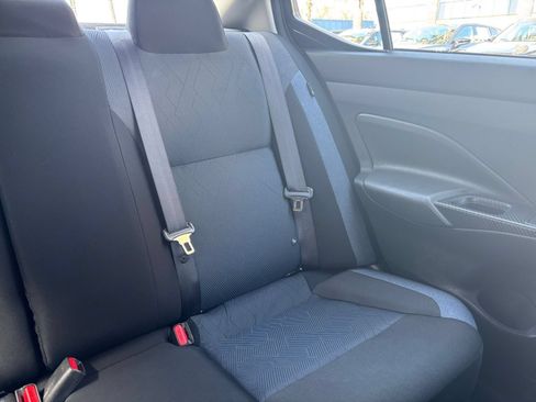 Used 2025 Nissan Versa SV FWD image 35