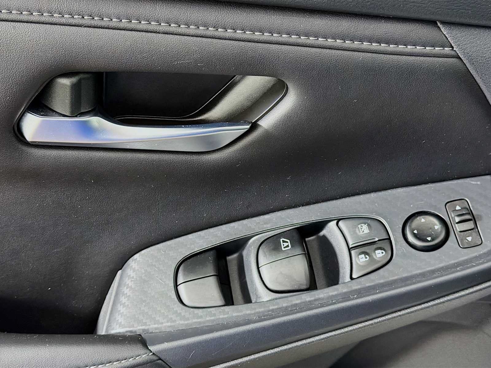 Used 2023 Nissan Sentra SV w/ All-Weather Package FWD image 15