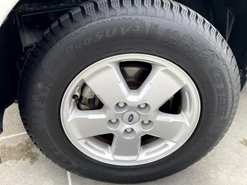 Used 2012 Ford Escape XLS FWD image 6