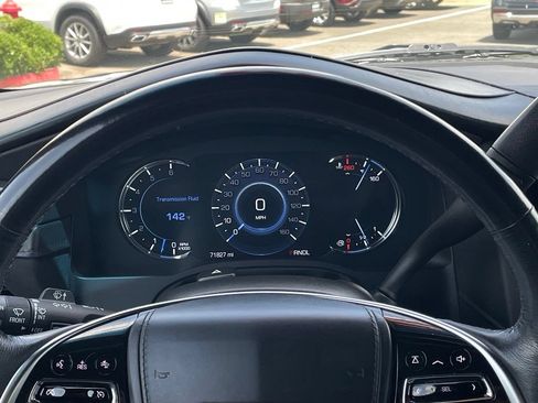 Used 2020 Cadillac Escalade Platinum AWD/4WD image 15