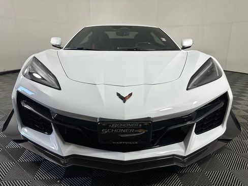 Used 2024 Chevrolet Corvette Z06 w/ Z07 Performance Package RWD image 8