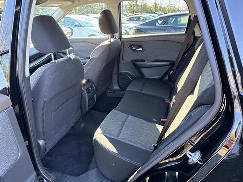 Used 2022 Nissan Rogue SV image 16