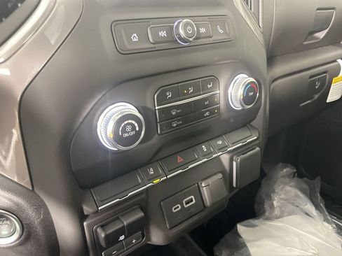 New 2025 GMC Sierra 2500 Pro w/ Convenience Package image 18