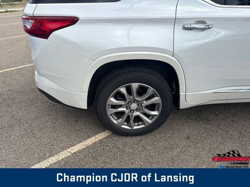 Used 2019 Chevrolet Traverse Premier w/ Driver Confidence II Package FWD image 37
