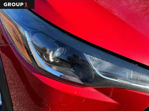 Used 2023 Toyota Corolla Cross LE w/ Moonroof Package image 27