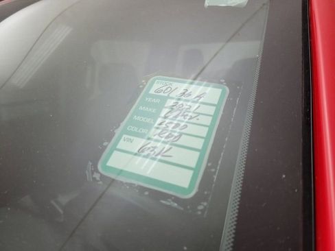 Used 2021 Chevrolet Silverado 1500 LT w/ Z71 Off-Road Package image 21