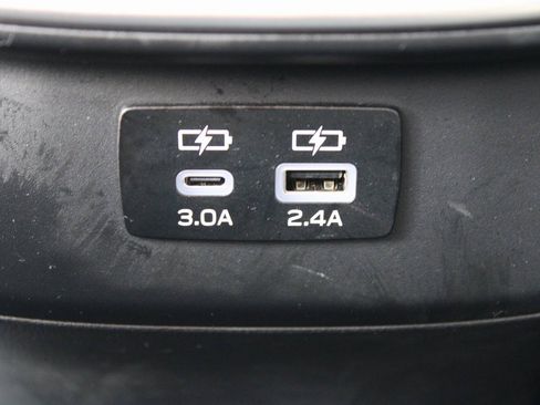 Certified 2025 Subaru Outback Premium image 25