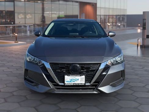 Used 2022 Nissan Sentra SV FWD image 2