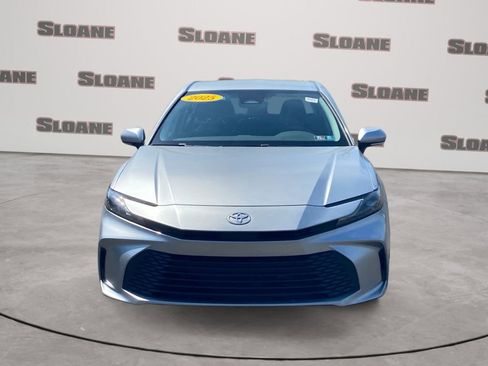 Used 2025 Toyota Camry LE w/ Convenience Package image 8