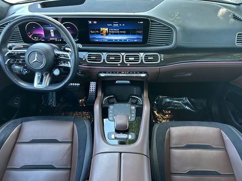 Used 2025 Mercedes-Benz GLS 63 AMG 4MATIC image 13
