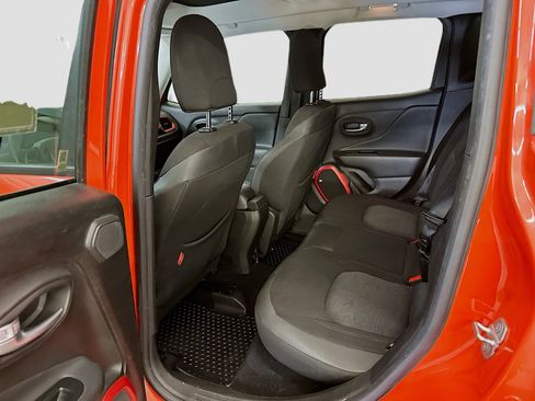 Used 2016 Jeep Renegade Trailhawk image 30