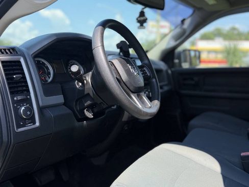Used 2015 RAM 1500 Express RWD image 8