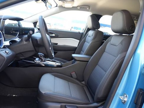 New 2026 Chevrolet Trax LT w/ Driver Confidence Package FWD image 18