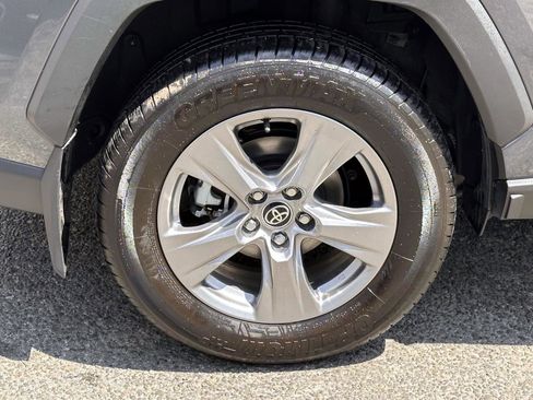 Certified 2025 Toyota RAV4 XLE w/ Convenience Package image 12