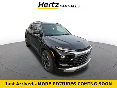 Used 2025 Toyota Corolla LE image 1