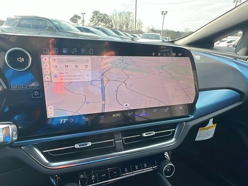 New 2026 Chevrolet Equinox EV LT image 23