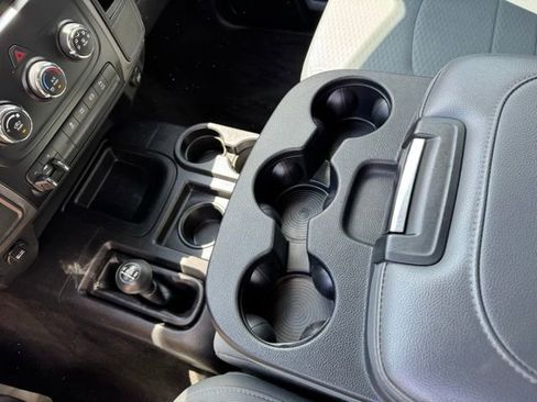 Used 2017 RAM 2500 Tradesman w/ Chrome Appearance Group AWD/4WD image 21