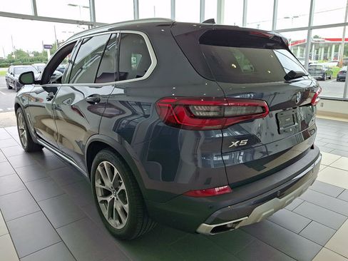 Used 2019 BMW X5 xDrive40i w/ Premium Package 2 AWD/4WD image 4