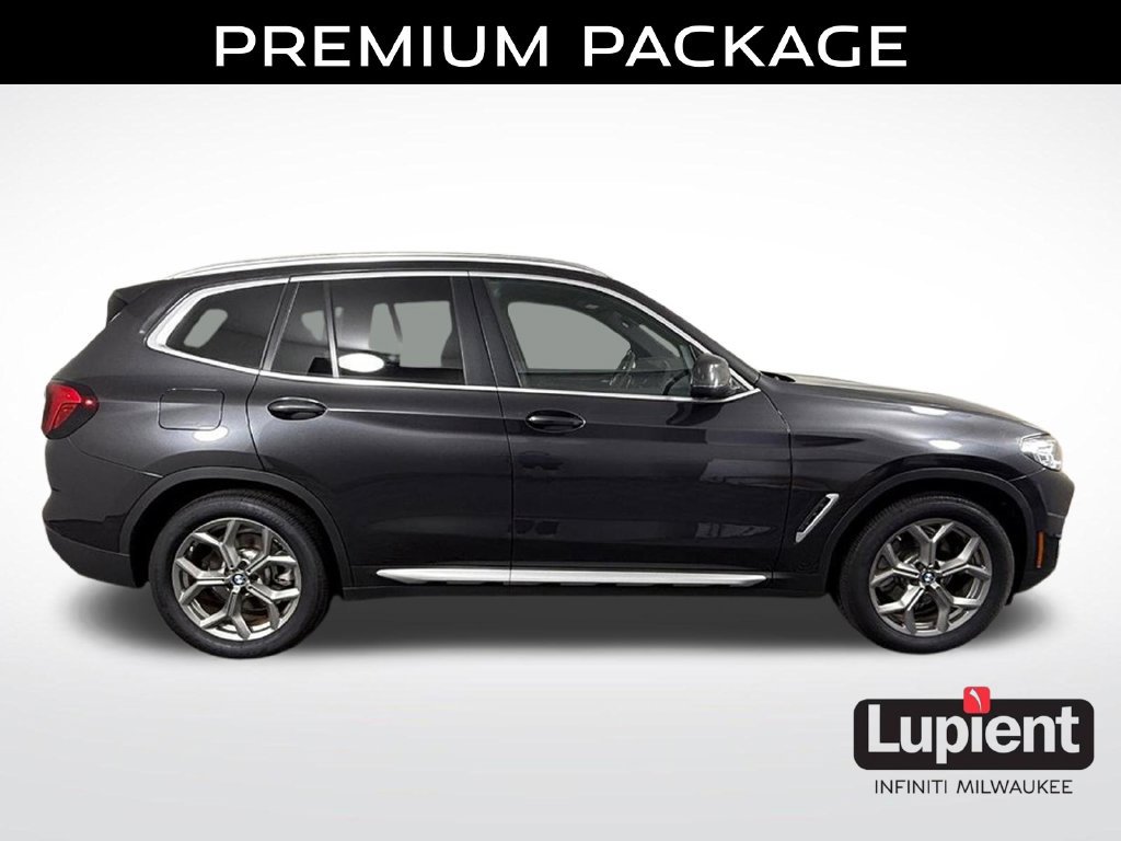 Used 2023 BMW X3 xDrive30i w/ Premium Package AWD/4WD image 3