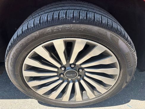 Used 2019 Lincoln Navigator L Reserve AWD/4WD image 20