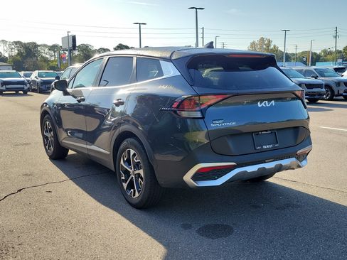 Certified 2023 Kia Sportage EX FWD image 4