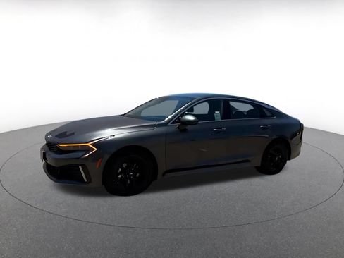 Used 2025 Kia K5 LXS FWD image 8
