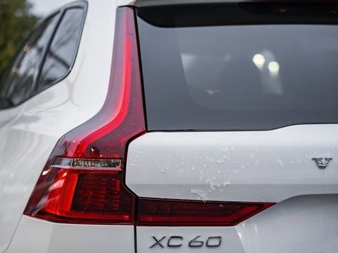 New 2026 Volvo XC60 B5 Ultra w/ Protection Package Premier image 7