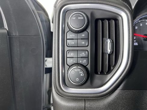 Certified 2021 Chevrolet Silverado 1500 LT Trail Boss w/ Convenience Package II AWD/4WD image 18