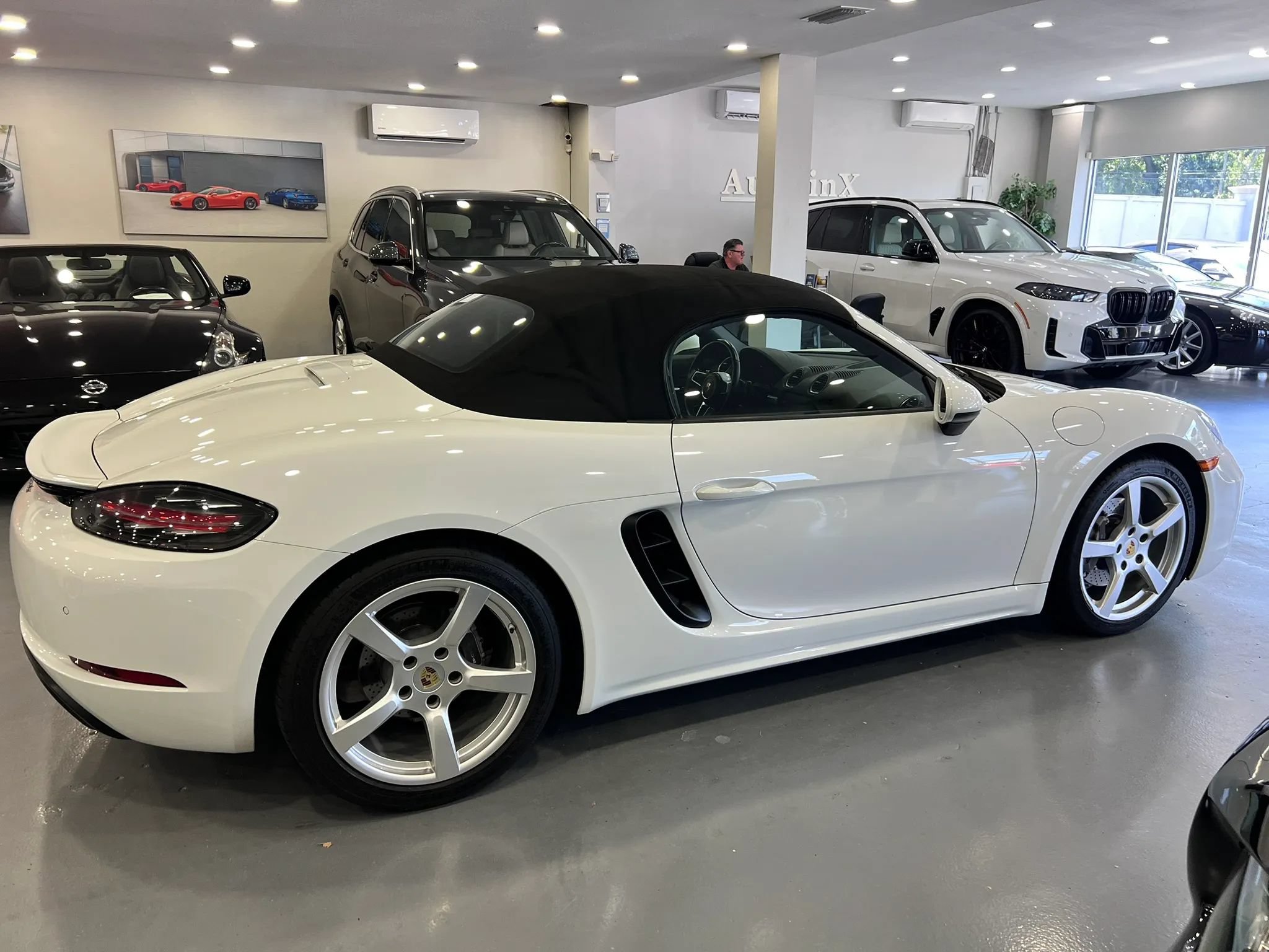 Used 2018 Porsche 718 Boxster RWD image 8