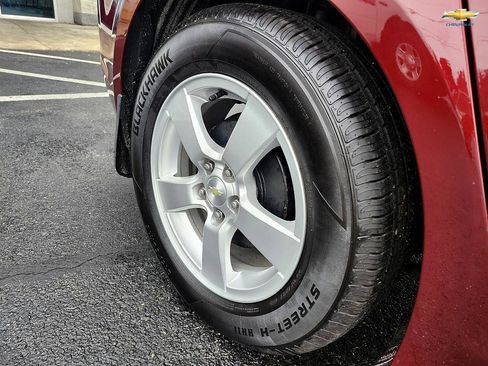 Used 2016 Chevrolet Cruze LT image 34