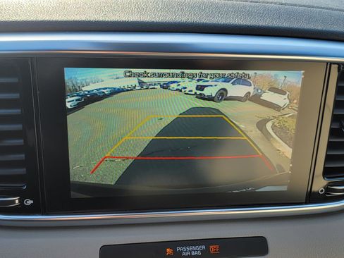 Used 2021 Kia Sportage S w/ S AWD Premium Package image 34