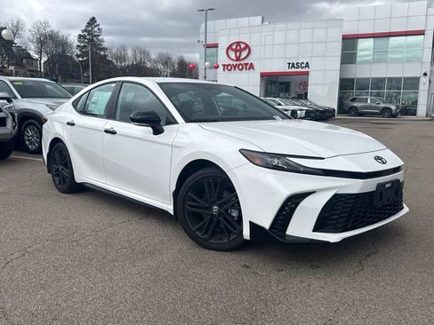 New 2026 Toyota Camry Hybrid w/ Convenience Package AWD/4WD image 1