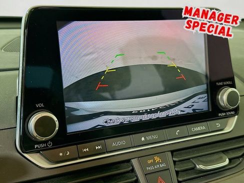 Used 2023 Nissan Altima 2.5 SV image 16