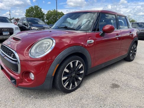 Used 2017 MINI Cooper S FWD image 4