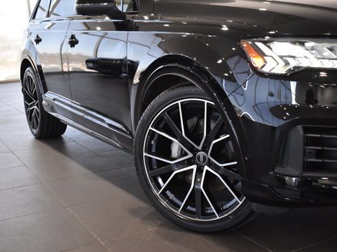 Used 2022 Audi Q7 3.0T Prestige w/ Prestige Package image 4