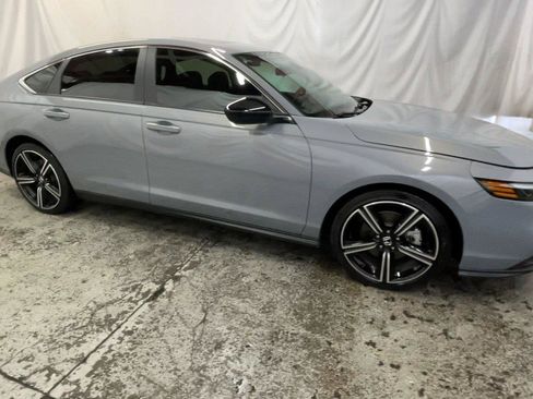 Certified 2025 Honda Accord Sport image 4