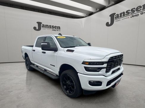 Used 2025 RAM 2500 Big Horn AWD/4WD image 6