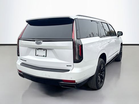 Used 2023 Cadillac Escalade ESV Sport Platinum w/ LPO, ONYX Package image 5