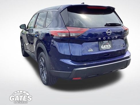 Used 2024 Nissan Rogue SV FWD image 4