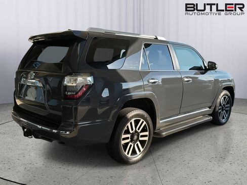 Used 2024 Toyota 4Runner Limited AWD/4WD image 5