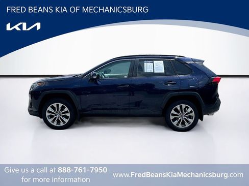 Used 2019 Toyota RAV4 XLE Premium w/ Cold Weather Package AWD/4WD image 4