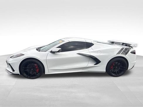 Used 2023 Chevrolet Corvette Stingray Preferred Cpe w/ Z51 Performance Package RWD image 4