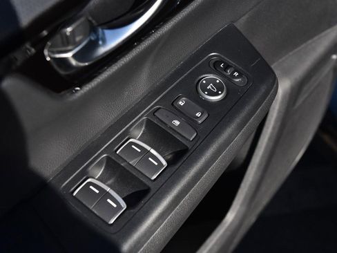 Certified 2025 Honda CR-V EX-L image 8