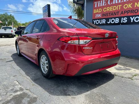 Used 2021 Toyota Corolla LE FWD image 5
